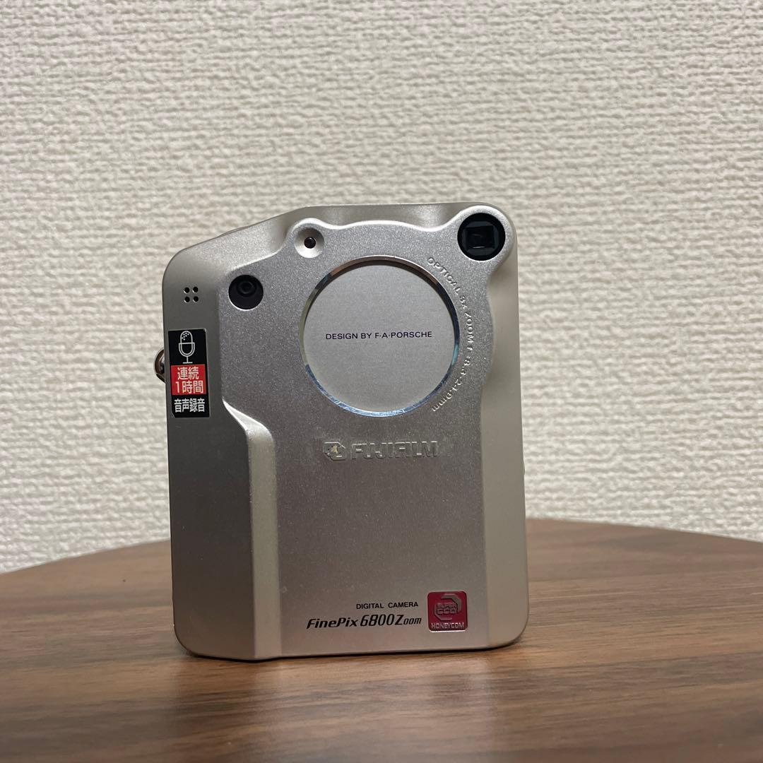 【オールドコンデジ】 FUJIFILM FinePix 6800Z