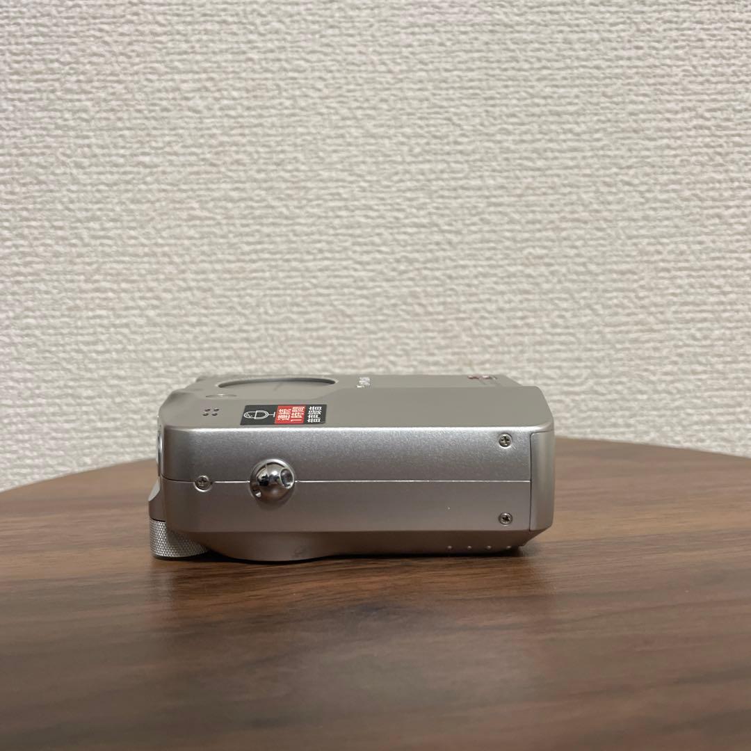 【オールドコンデジ】 FUJIFILM FinePix 6800Z