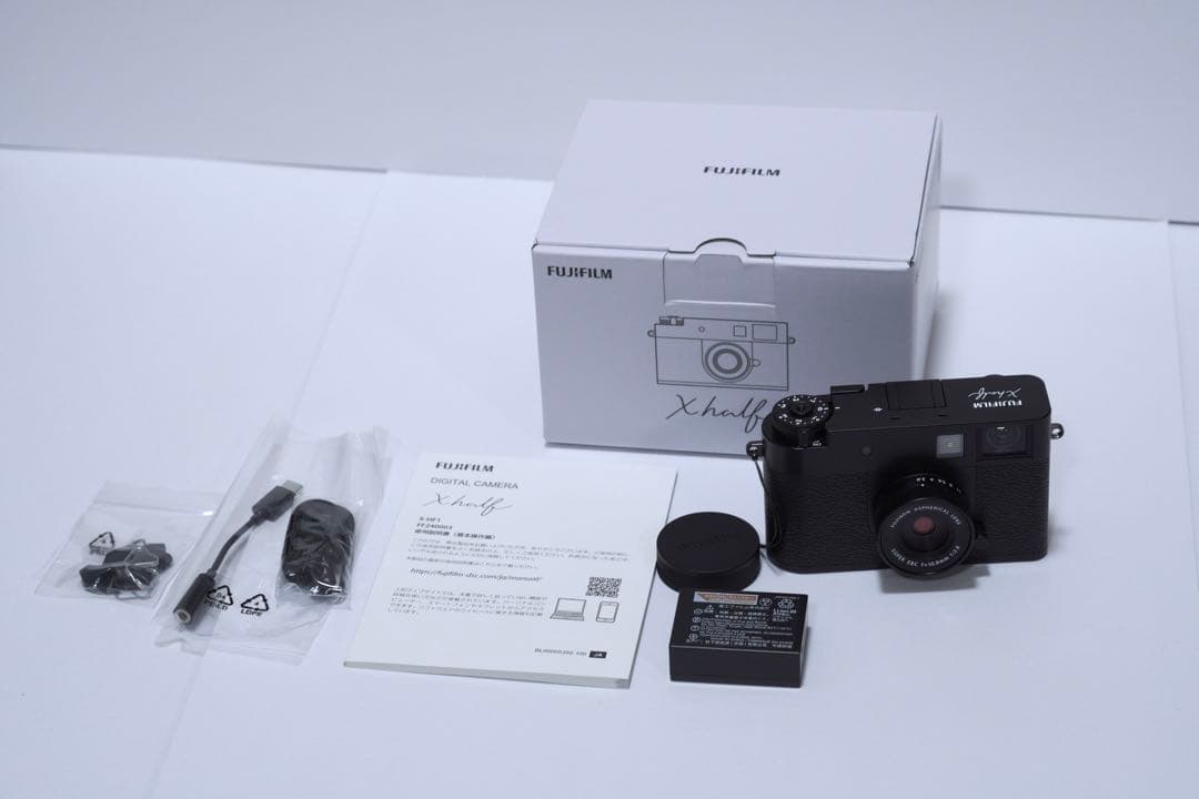 【極美品・保証書あり・231枚】FUJIFILM X-half Black
