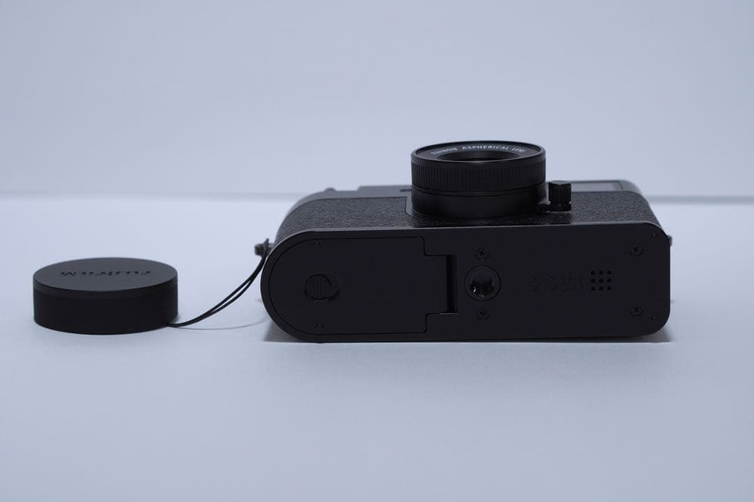 【極美品・保証書あり・231枚】FUJIFILM X-half Black