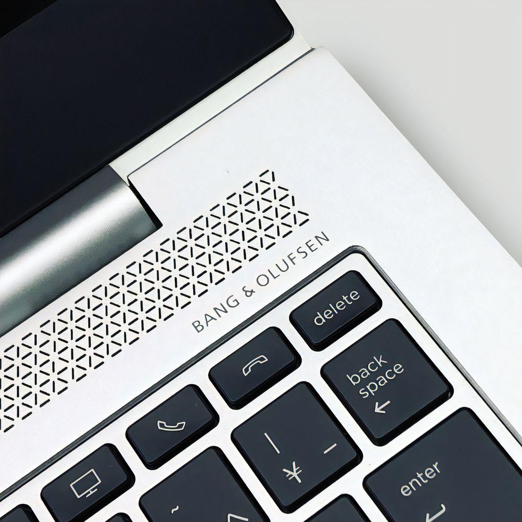 【値下げ】HP 高性能・軽量ノート Win11 メモリ16G／Office付