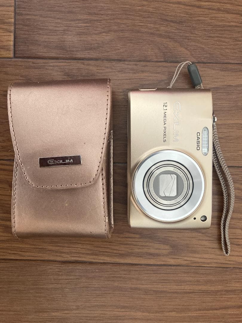 【美品】CASIO EXILIM 12.1メガピクセル デジタルカメラ