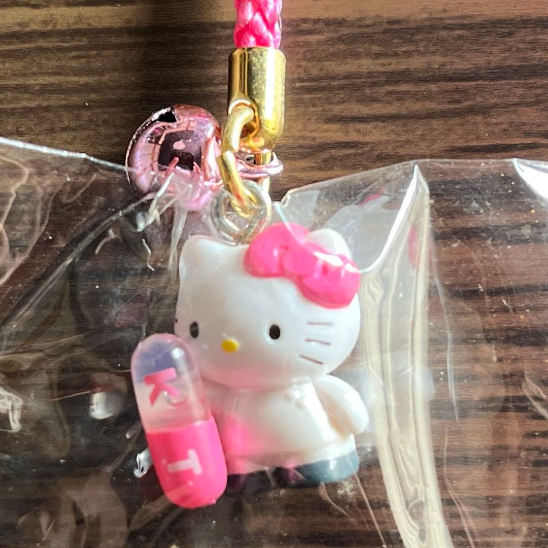 平成レトロ　キティ　メディカルバージョン　根付けストラップ　薬剤師　2003年