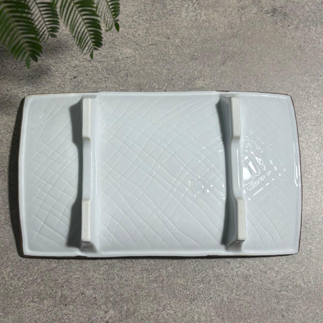 有田焼　波紋　足付き平皿　2枚セット　高台皿　料亭　和食器　水面　青　白　渦巻き