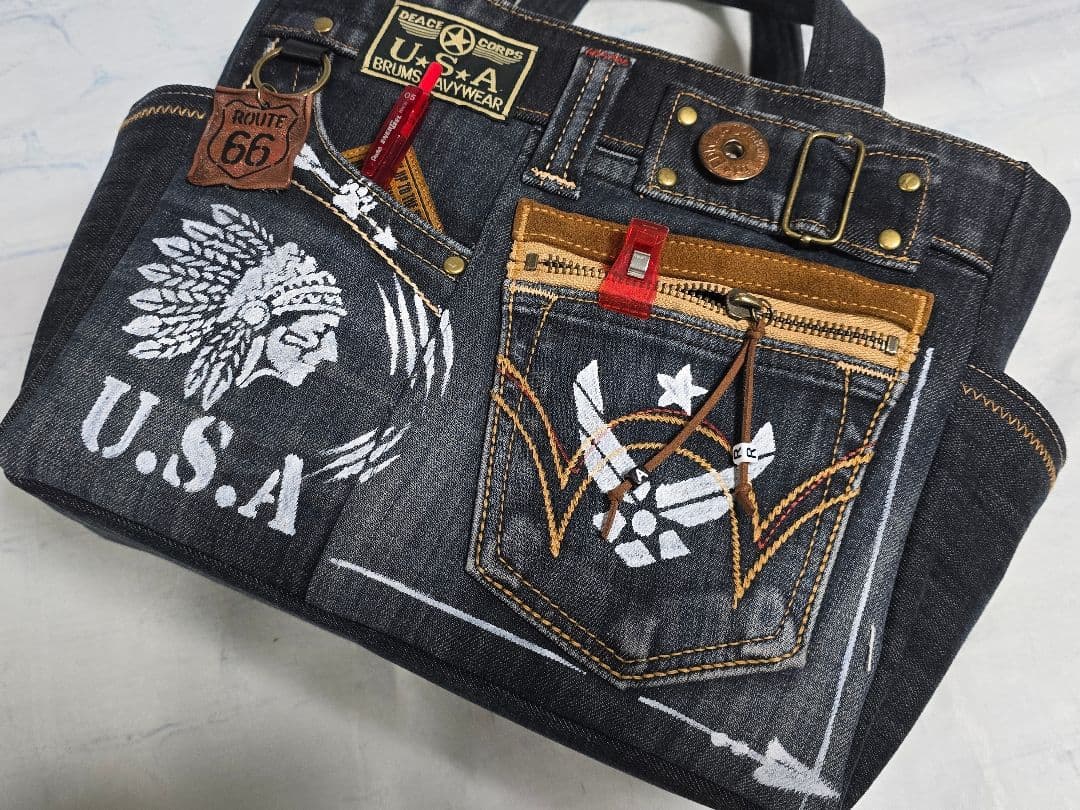 デニムリメイクバッグ 男前 大きめウェスタン調 AMRY 底板 ストラップ付き