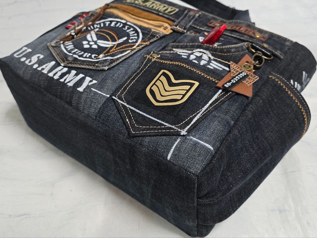 デニムリメイクバッグ 男前 大きめウェスタン調 AMRY 底板 ストラップ付き