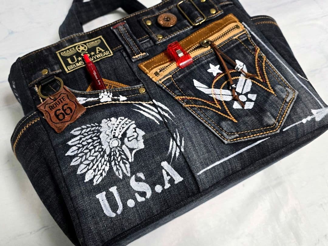 デニムリメイクバッグ 男前 大きめウェスタン調 AMRY 底板 ストラップ付き