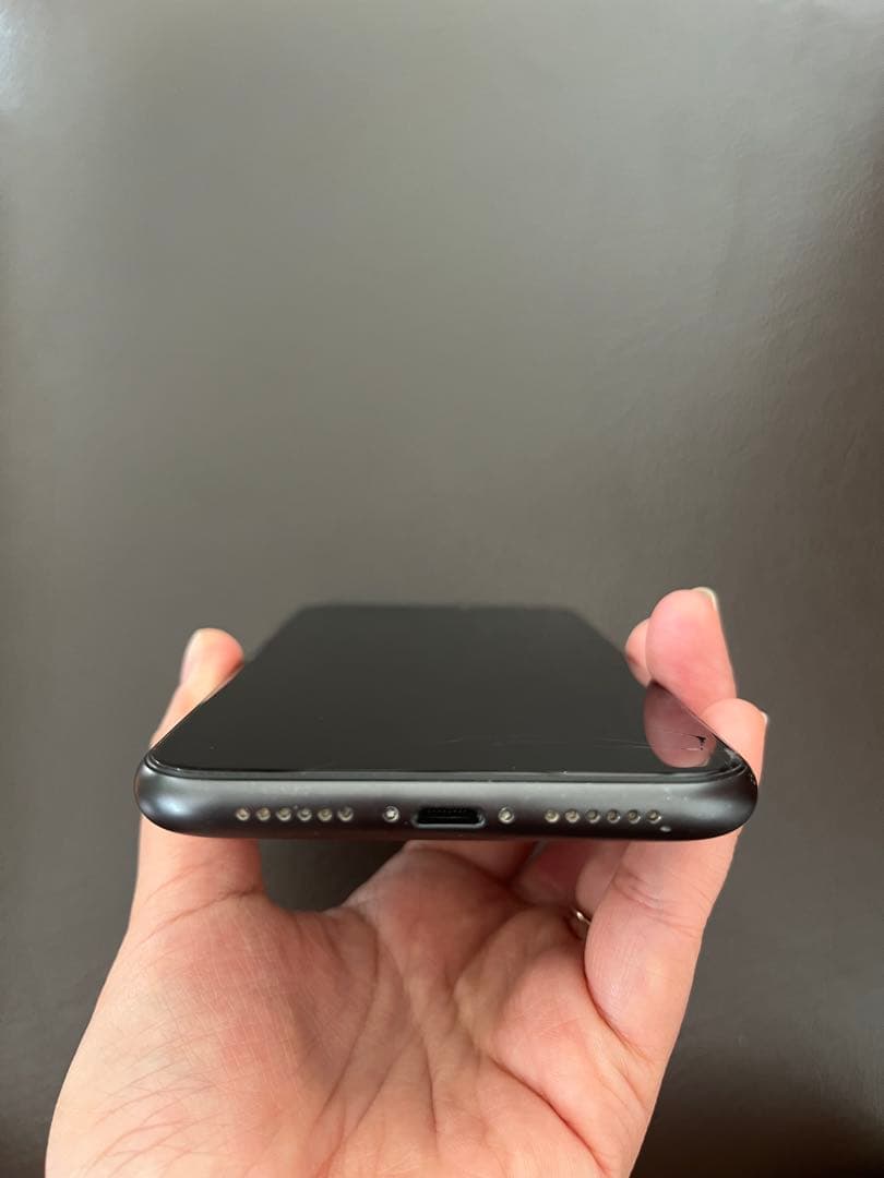 iPhone 11 本体　128GB ブラック　バッテリー最大容量82％　修理品