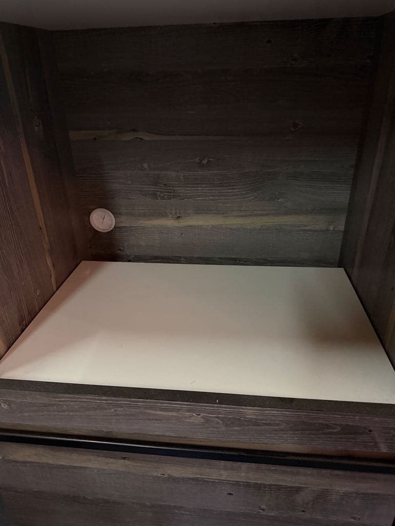 3枚扉キッチンボード　食器棚　土井インテリア工業