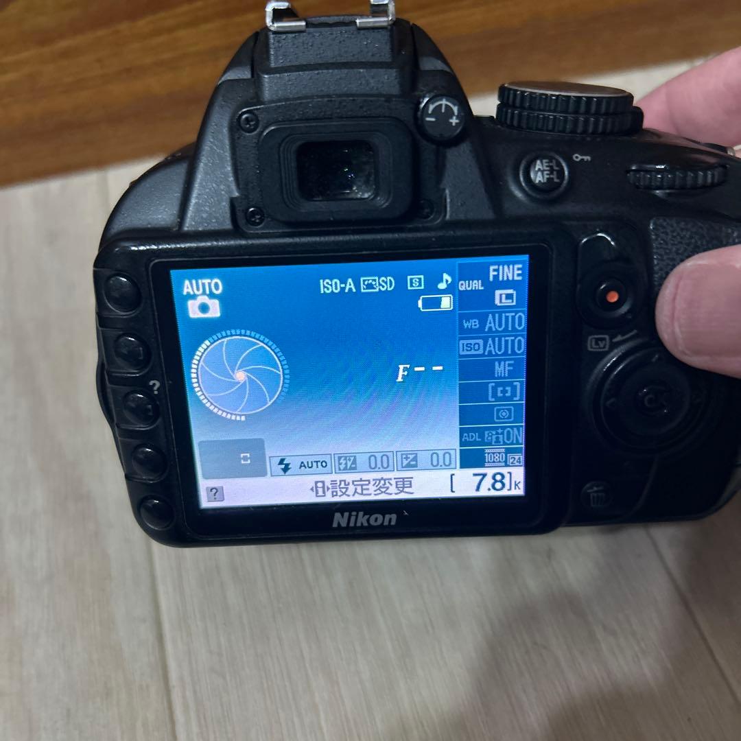 専用ニコン　D3100 ボディ　動作良好
