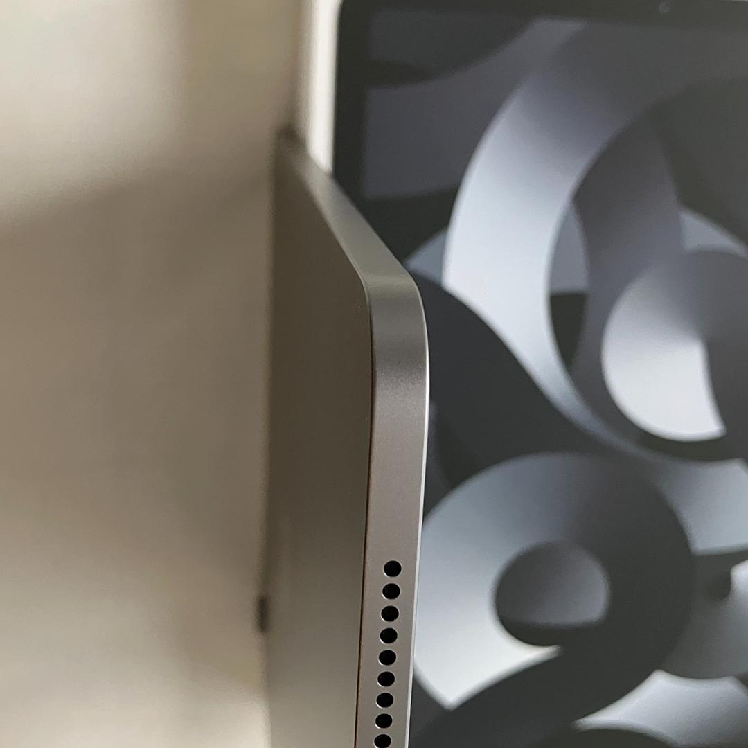 Apple iPad Air 第5世代 10.9インチ スペースグレー 本体