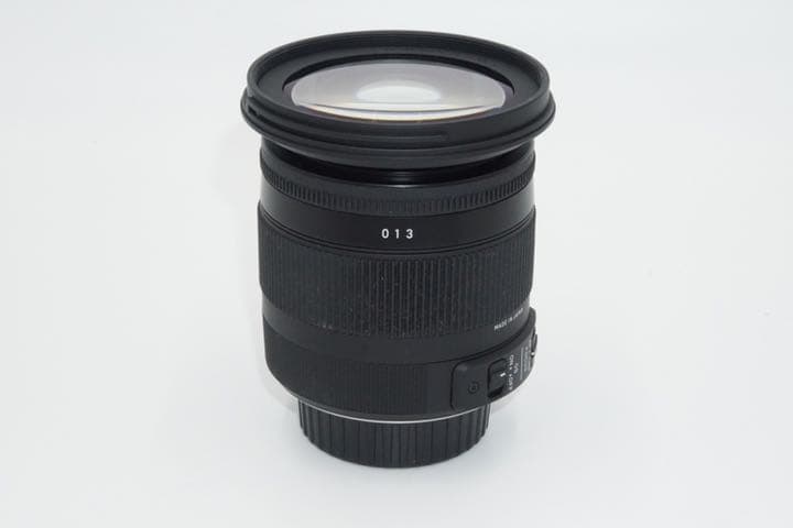 SIGMAの17-70mm F2.8-4 DC MACRO OS HSM