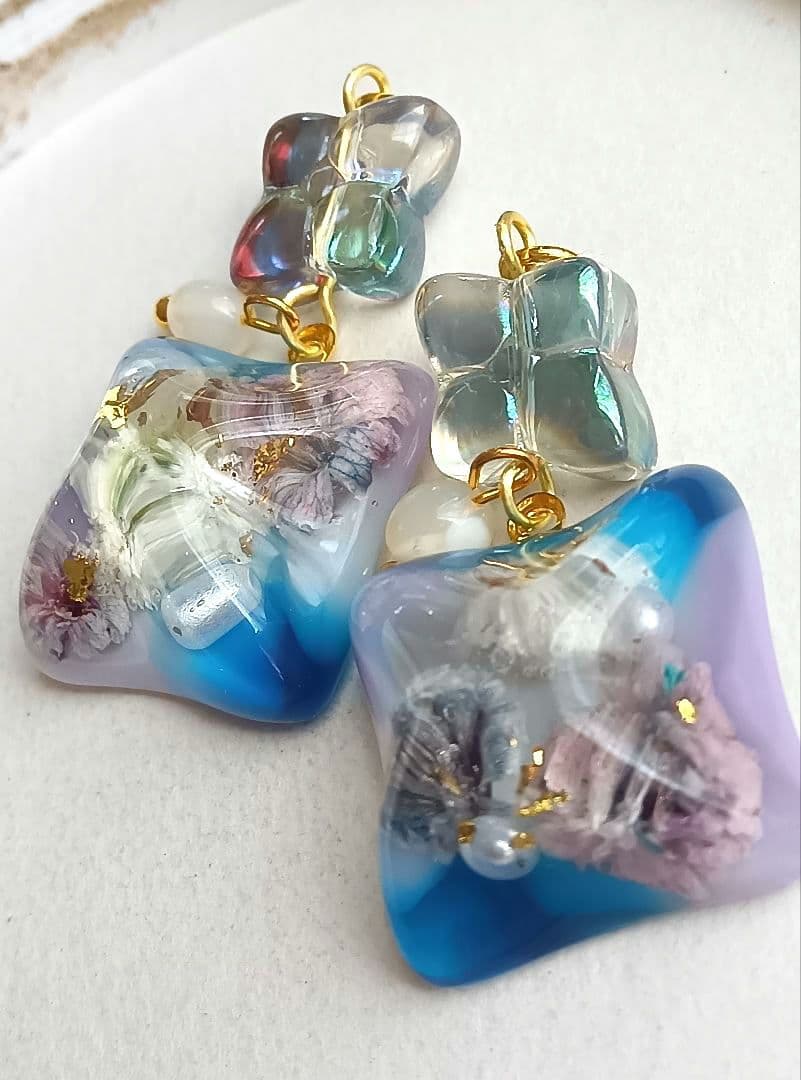 9353 フラワー レジン エチオピアオパール ハンドメイド パーツ