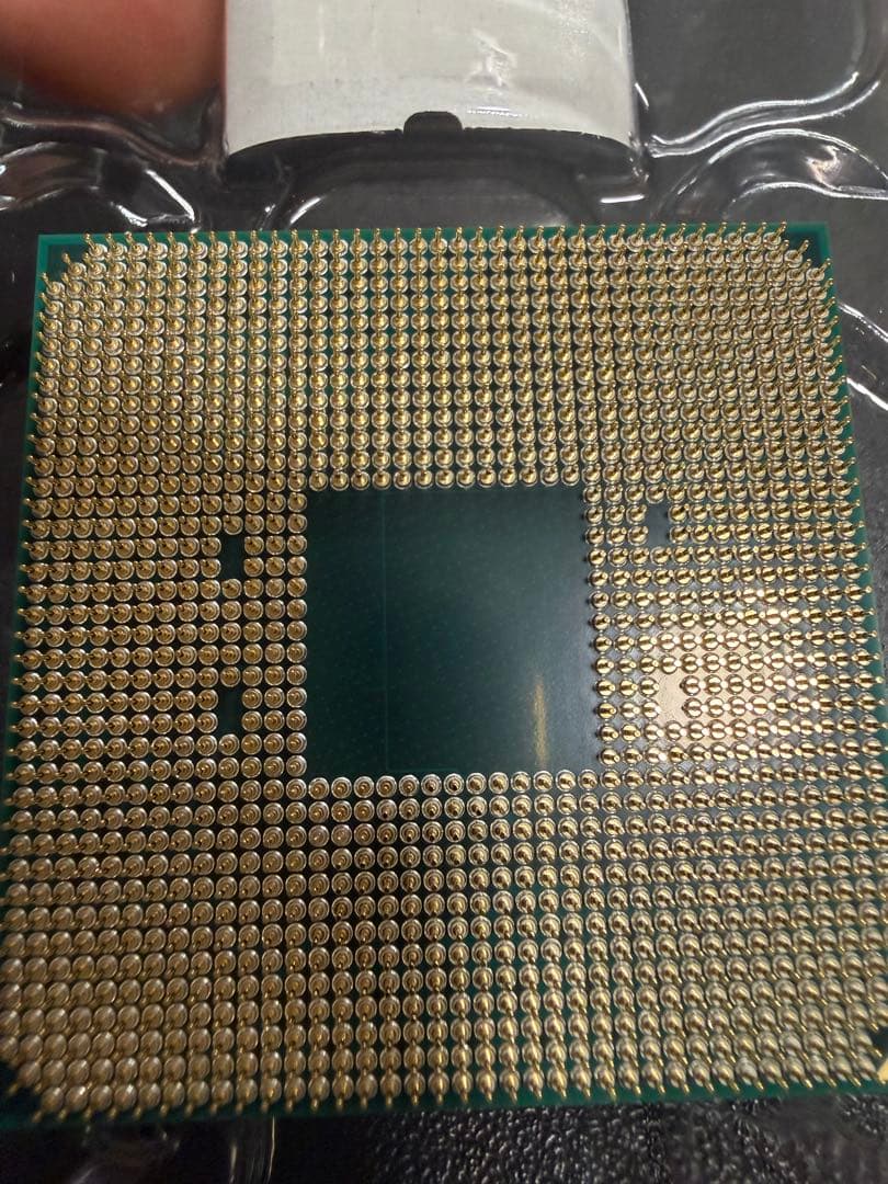 て*！様 AMD Ryzen 7 5700X3D CPU 【約半年使用】