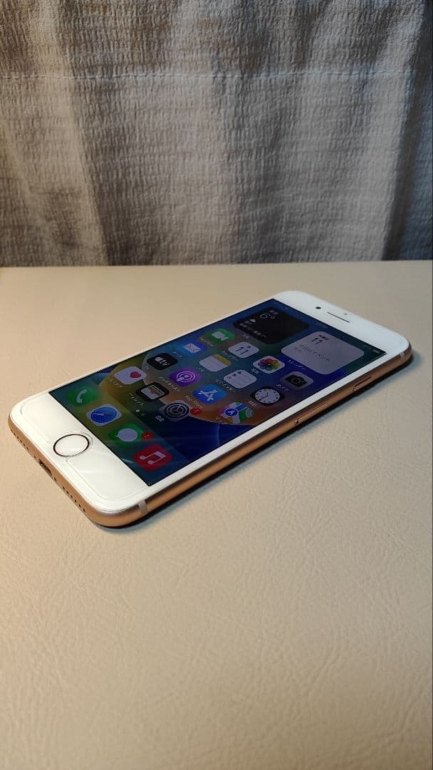 ♫ 良品 Apple iPhone 8 ゴールド SIMフリー 64GB