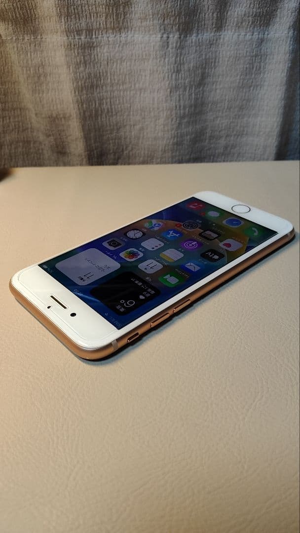 ♫ 良品 Apple iPhone 8 ゴールド SIMフリー 64GB