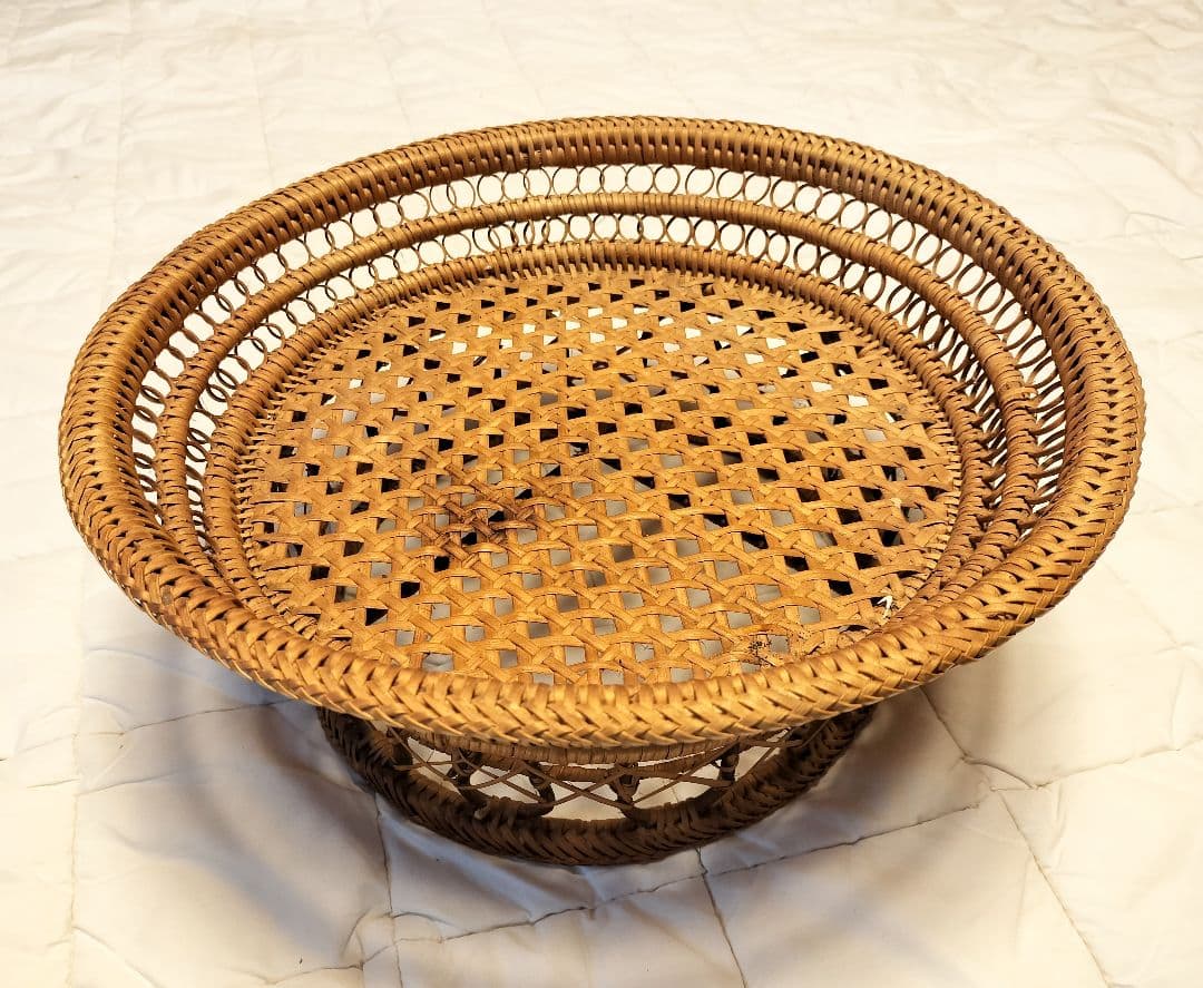 【良品】タイ 伝統工芸 ラタンのカントーク（大小2個セット）