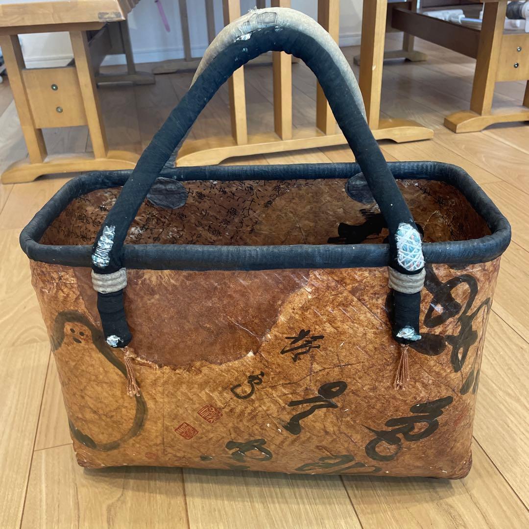 一閑張り　和風　だるまの布製かごバッグ