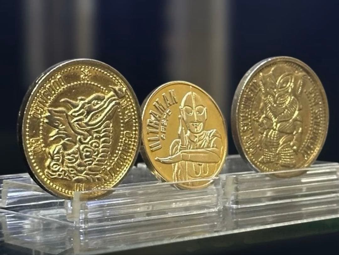 ウルトラピンズコレクション　HANED限定ver. 特撮博物館ウルトラマンメダル