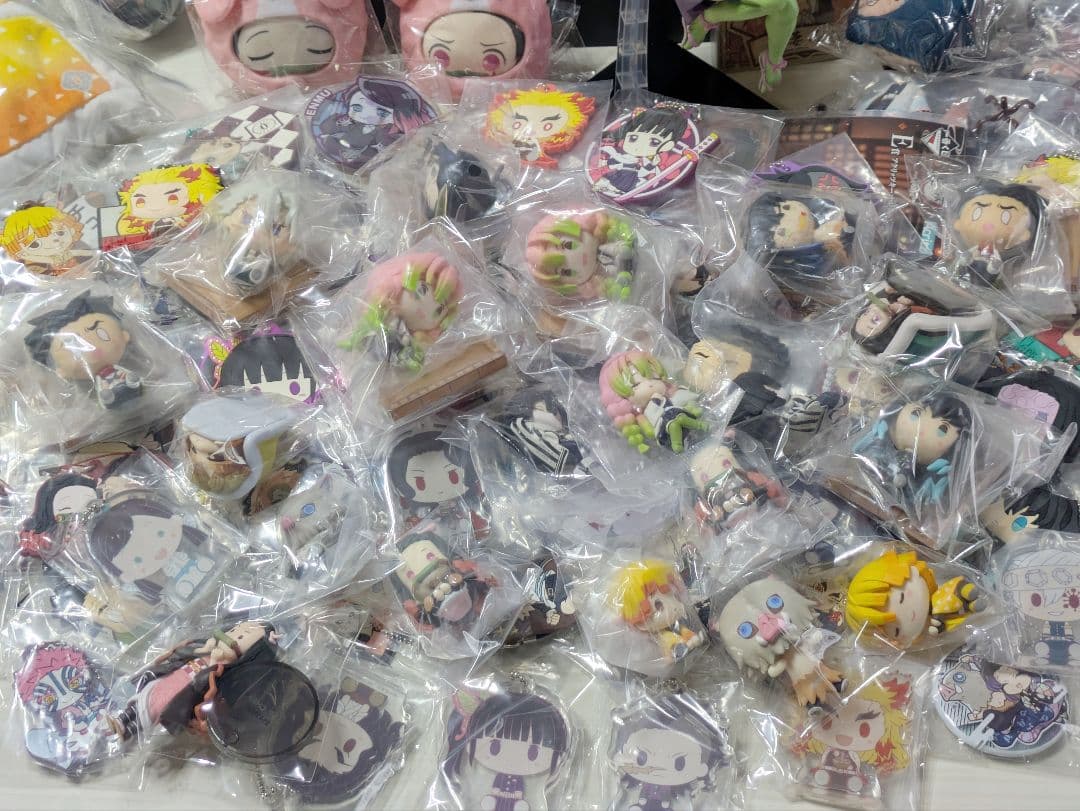 未使用入♪アニア 鬼滅の刃のみグッズ大量180点以上 コンプ 限定