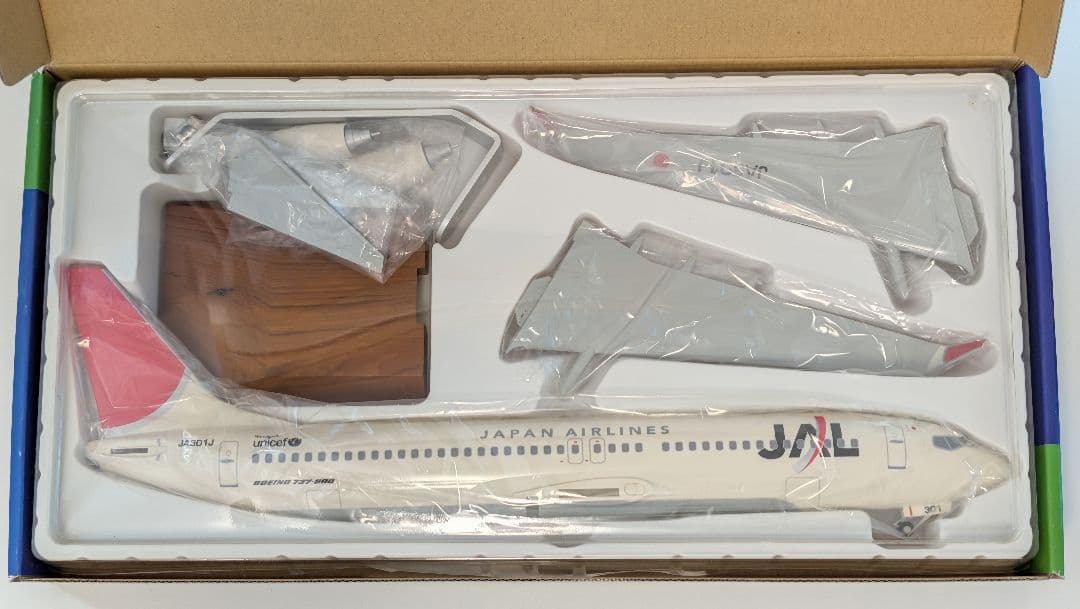 JTA商事 1/100 JAL 737-800 旧塗装(太陽のアーク塗装)