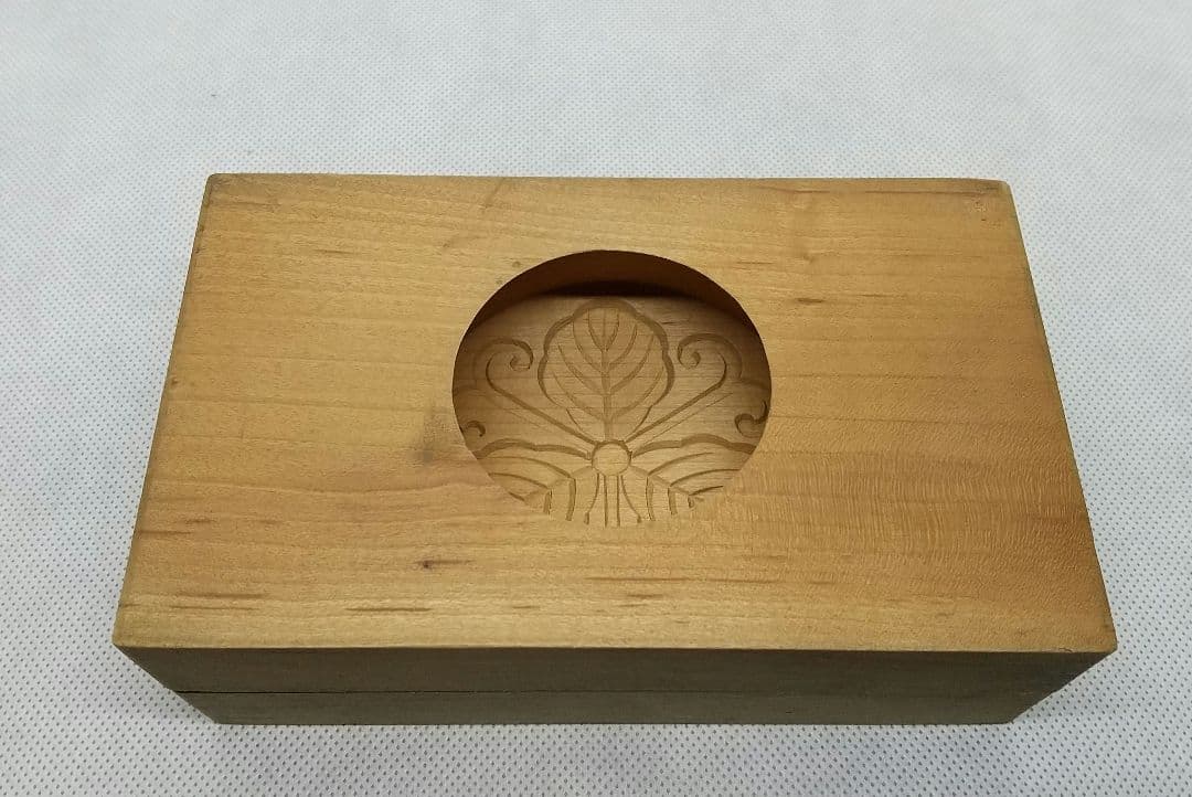和菓子木型 #33 家紋・蔓柏