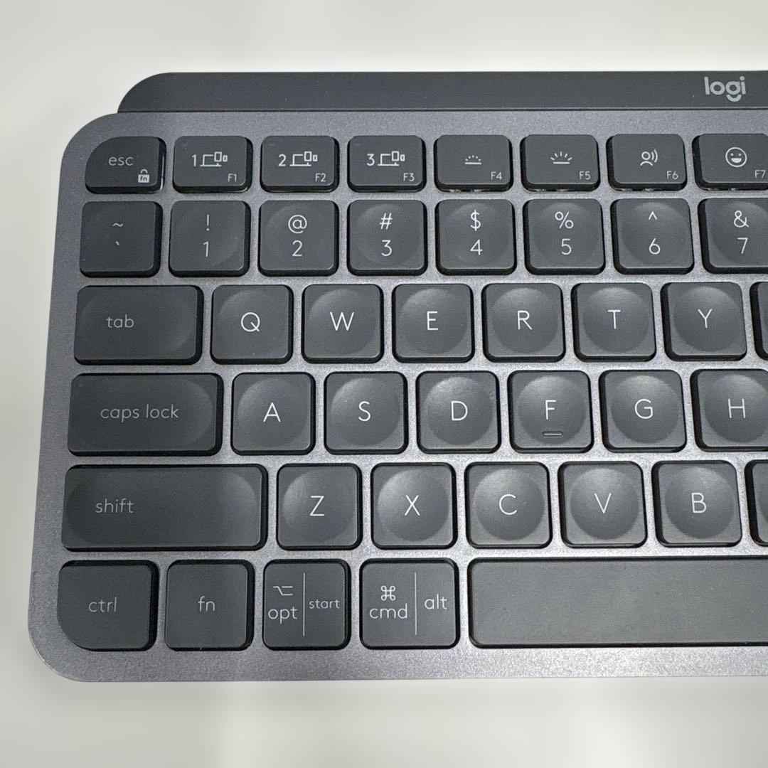 logicoolワイヤレスキーボード グレー