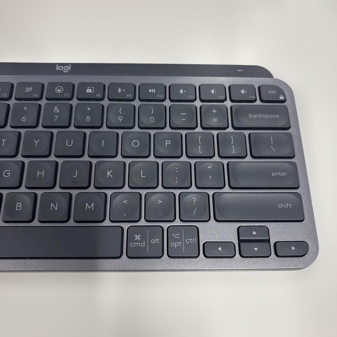 logicoolワイヤレスキーボード グレー