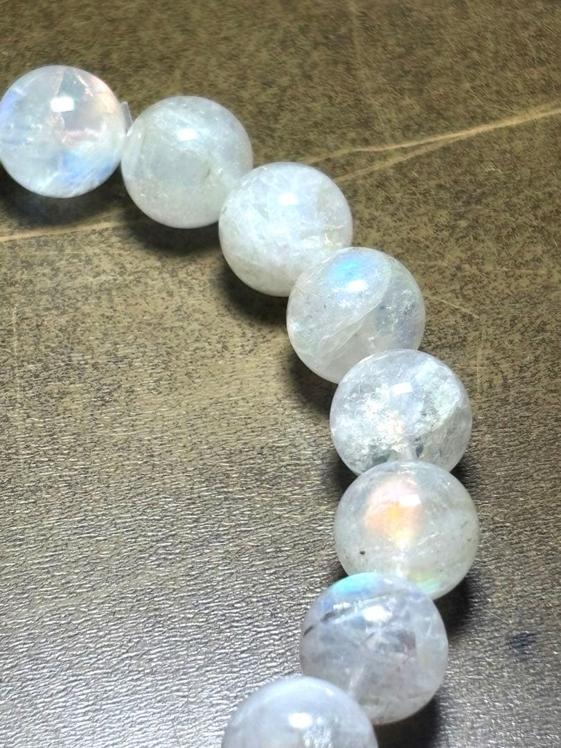 大玉希少　レインボームーンストーンブレスレット11.1㎜（新品未使用）虹色シラー