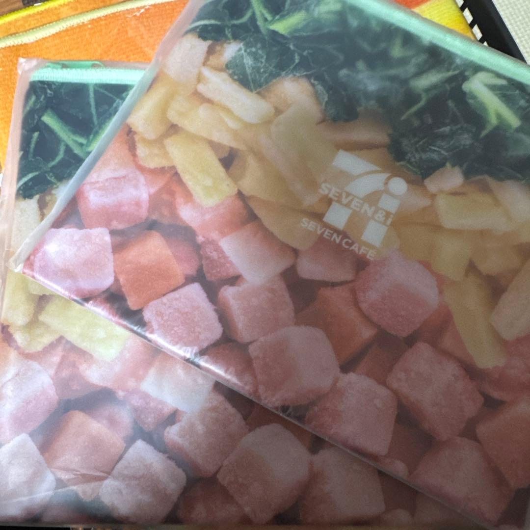 Happyくじ セブン–イレブン LAST賞 ちぎりパン B賞 C賞 10点