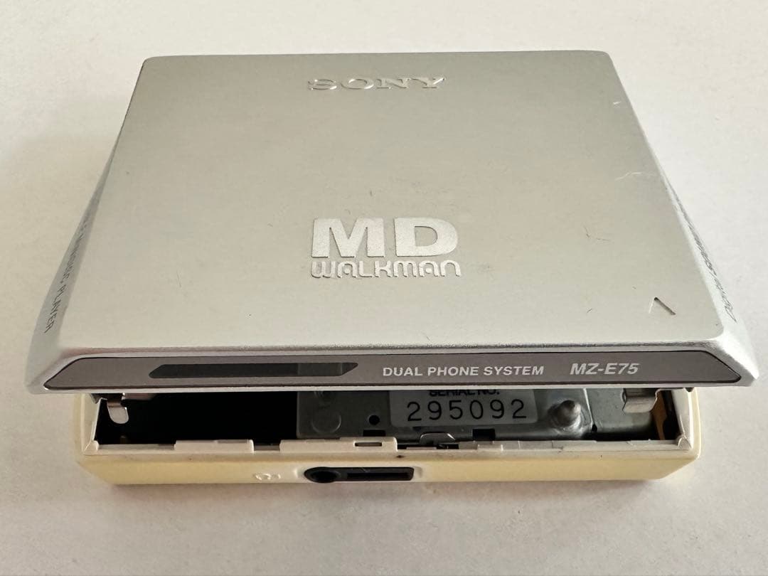 SONY MDウォークマン 付属付き