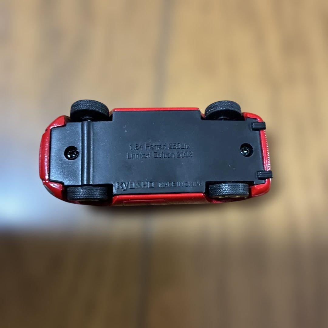 ダイドー Ferrari ミニカー ディスプレイケース+ミニカー６台