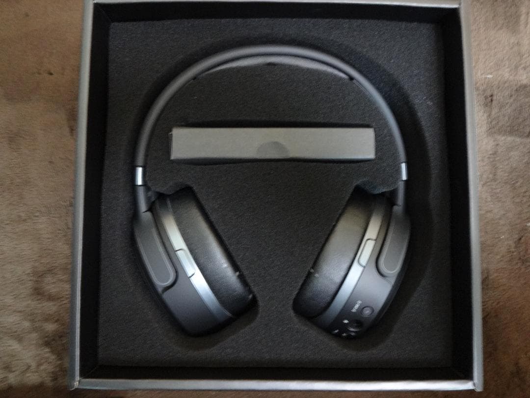 【おまけ付き】Audeze Mobius Carbon　ゲーミングヘッドセット