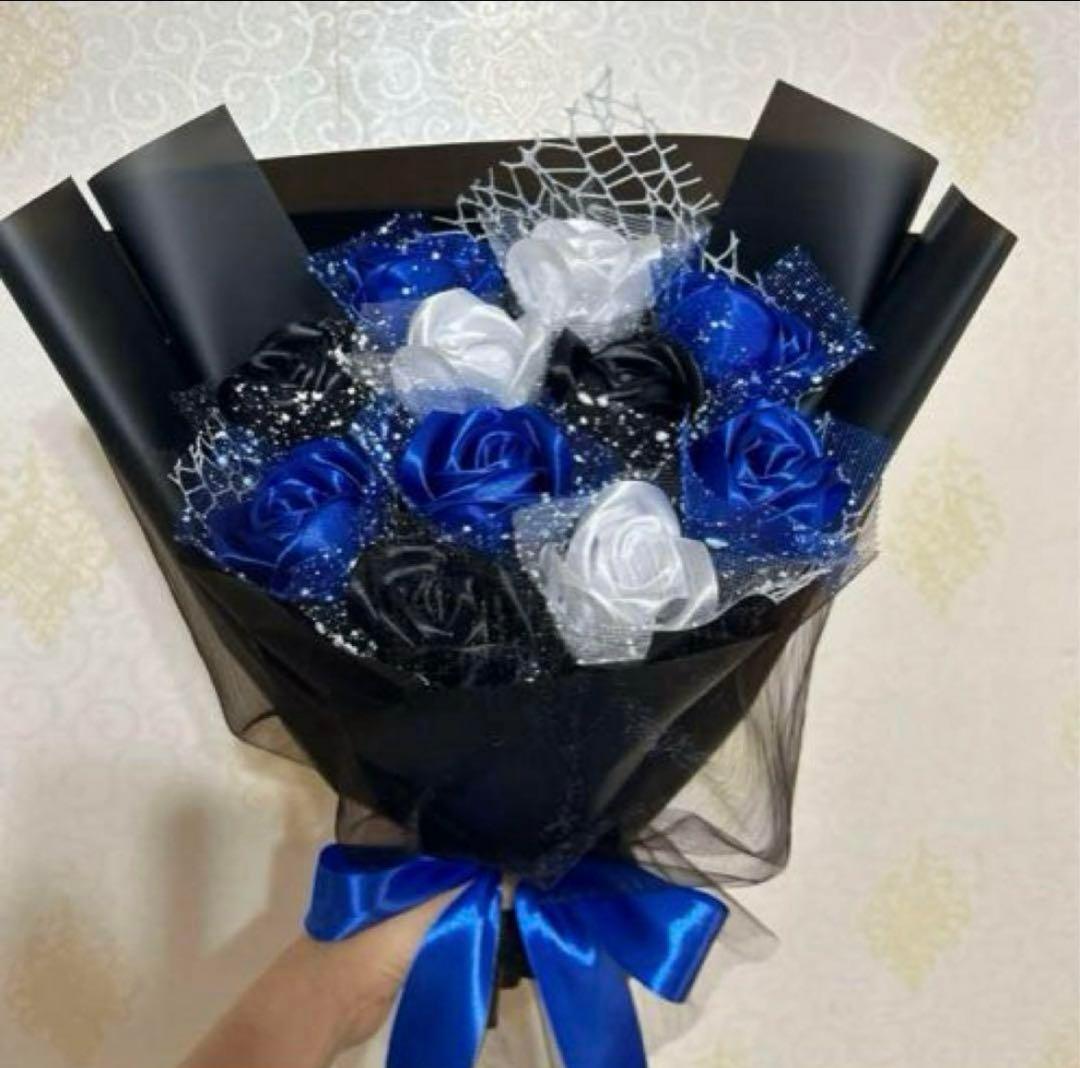 11本青白黒バラブーケ　プレゼント お祝い 枯れない花 永生薔薇　特別な人へ