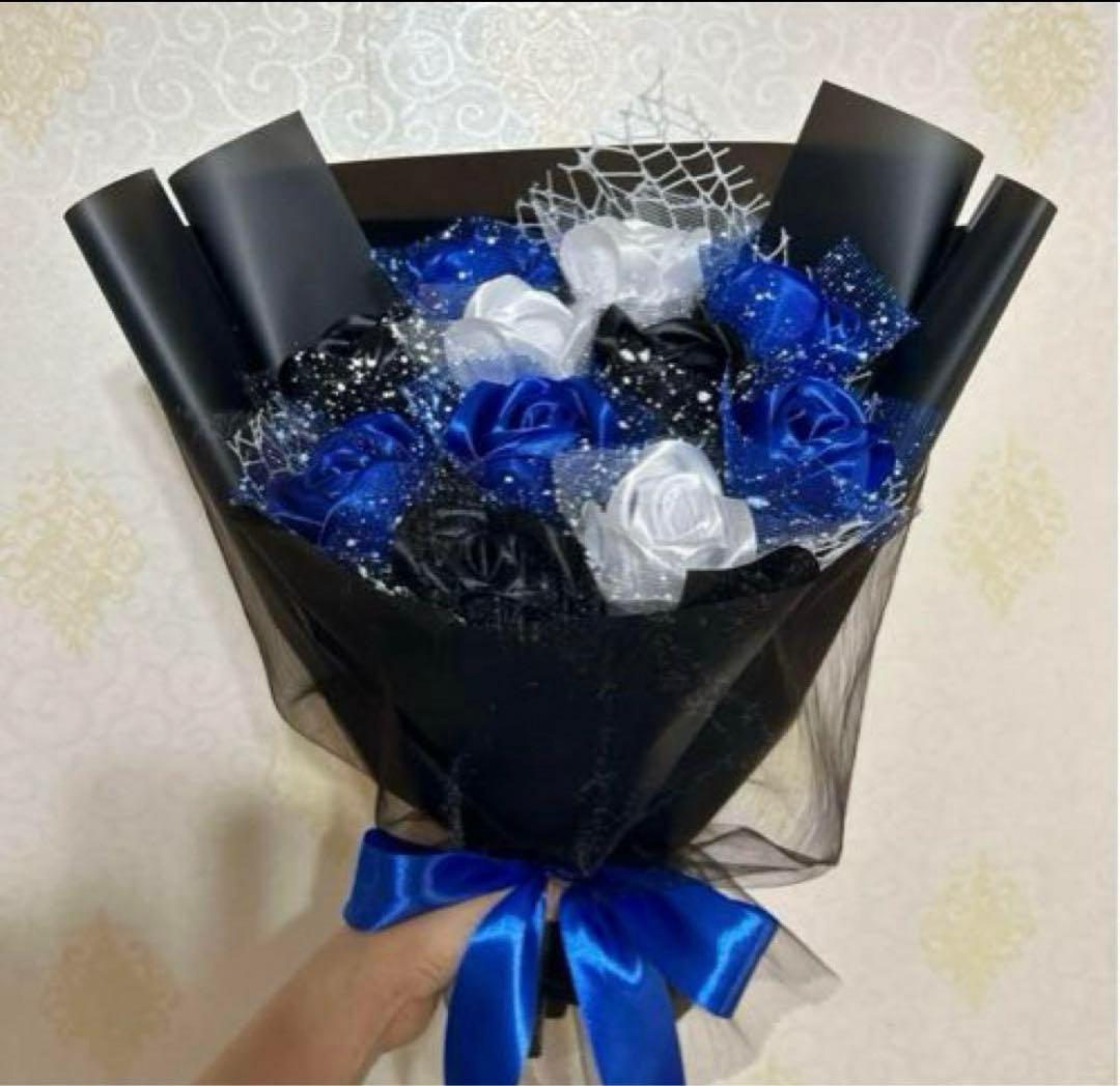 11本青白黒バラブーケ　プレゼント お祝い 枯れない花 永生薔薇　特別な人へ