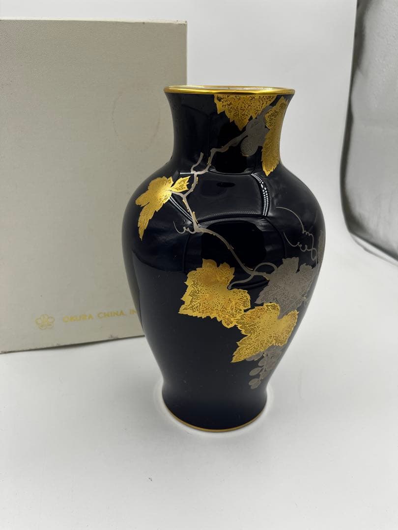 大倉陶園　葡萄　28cm 花瓶 中古品