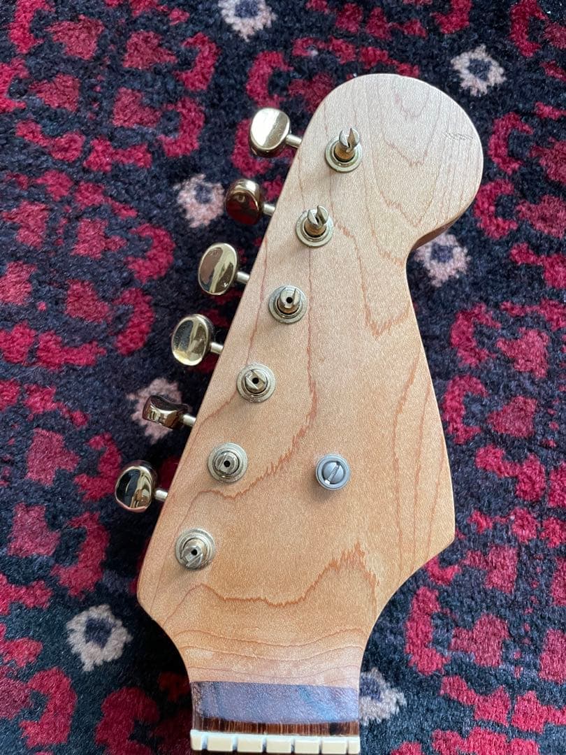 高音質　高品質　ストラトタイプ　コンポーネント カスタム　ギター　guitar