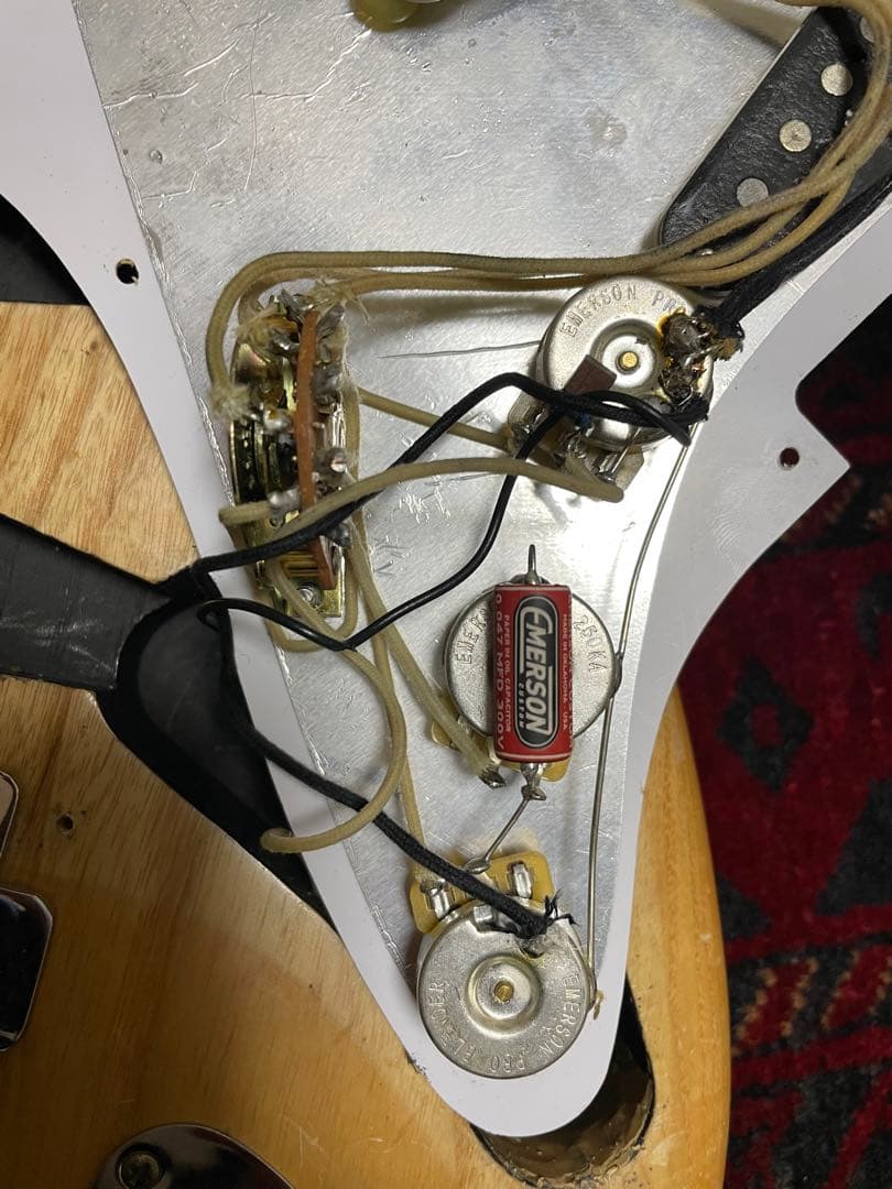 高音質　高品質　ストラトタイプ　コンポーネント カスタム　ギター　guitar