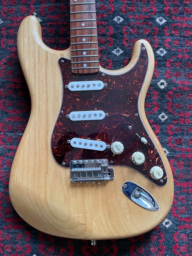 高音質　高品質　ストラトタイプ　コンポーネント カスタム　ギター　guitar