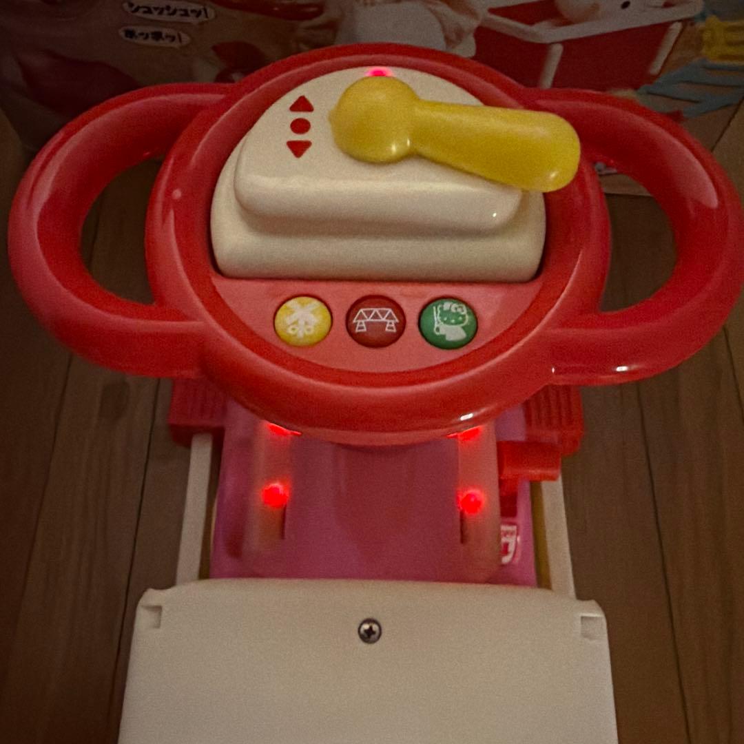 電動乗用　ハローキティ　ポッポトレイン　平成レトロ　希少　レア　玩具　汽車　電車