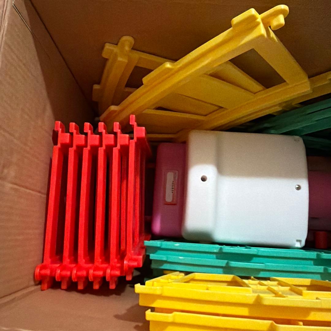 電動乗用　ハローキティ　ポッポトレイン　平成レトロ　希少　レア　玩具　汽車　電車