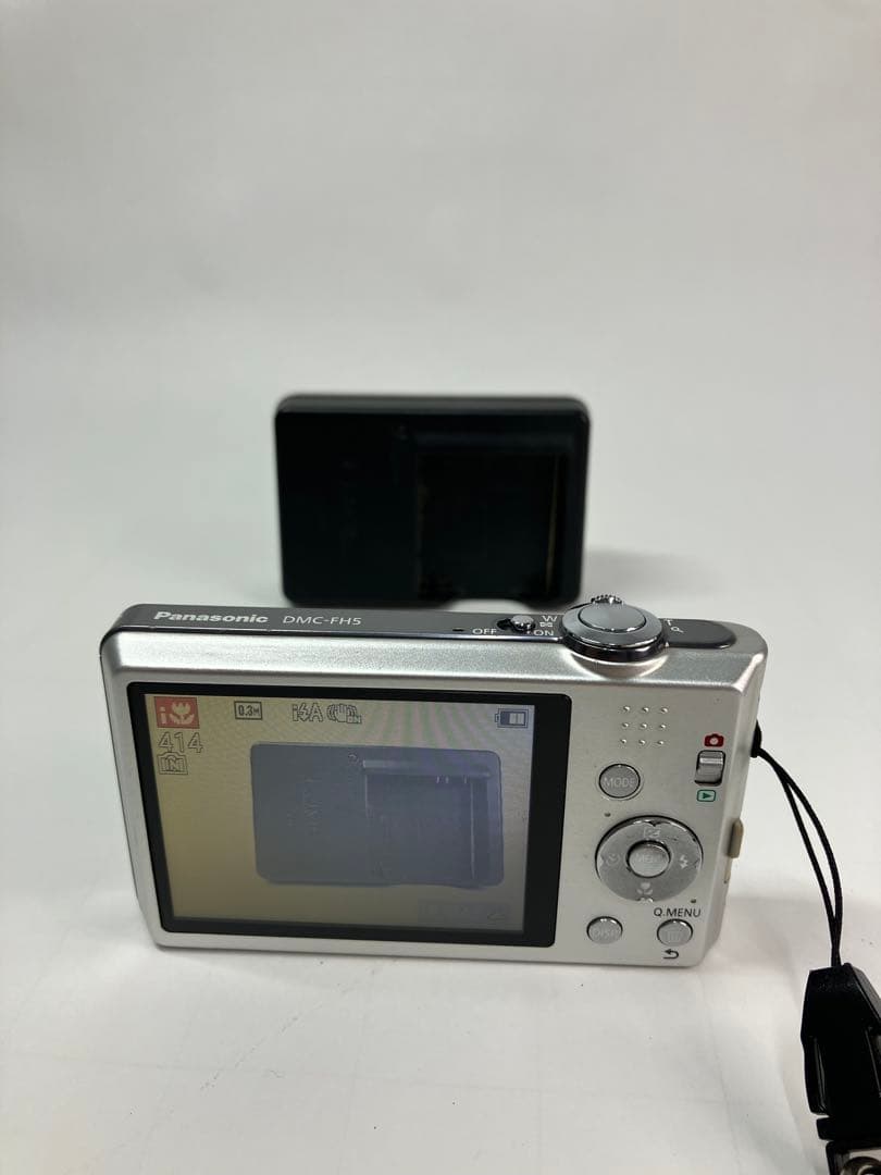 Panasonic LUMIX DMC-FH5 デジタルカメラ シルバー
