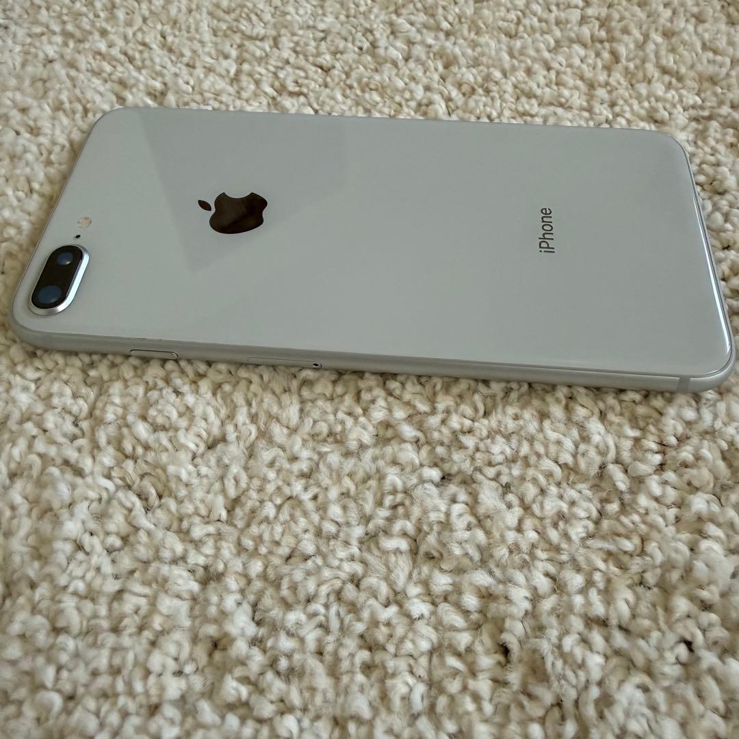 iPhone 8 plus シルバー 256GB