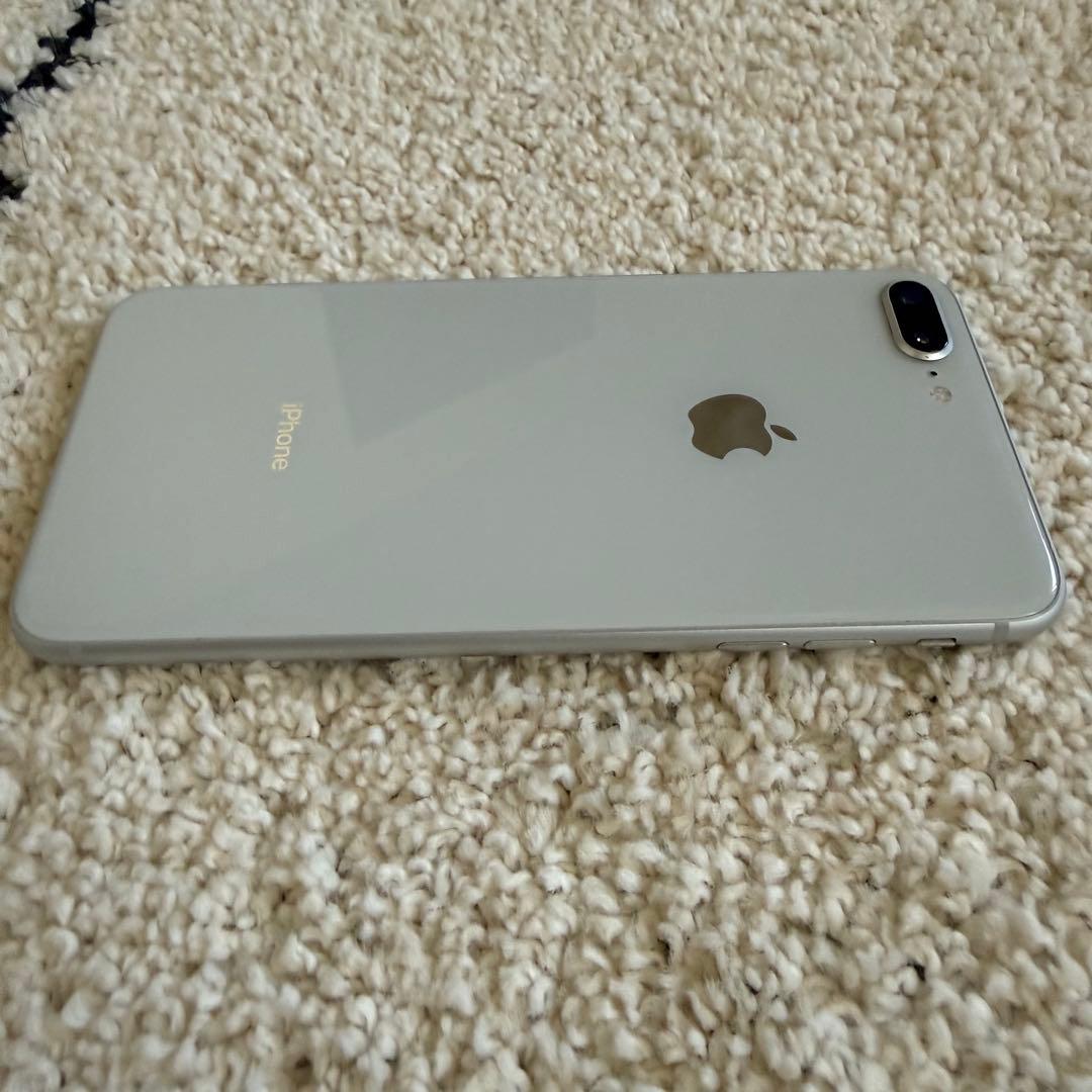 iPhone 8 plus シルバー 256GB