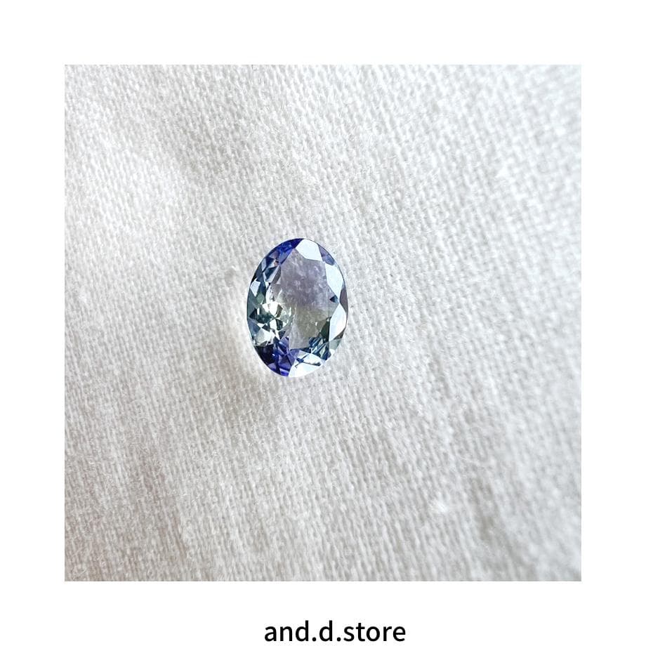 RA-017 バイカラーゾイサイト  0.70ct