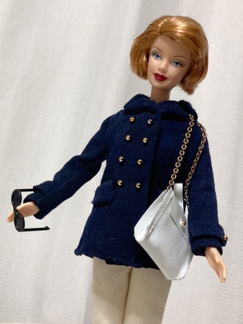 バービー　ボディとアウトフィットをアレンジ　美品