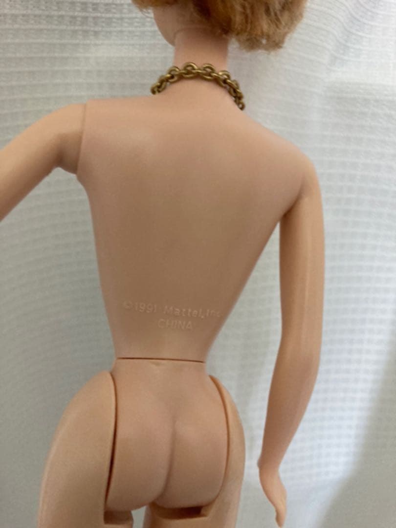 バービー　ボディとアウトフィットをアレンジ　美品