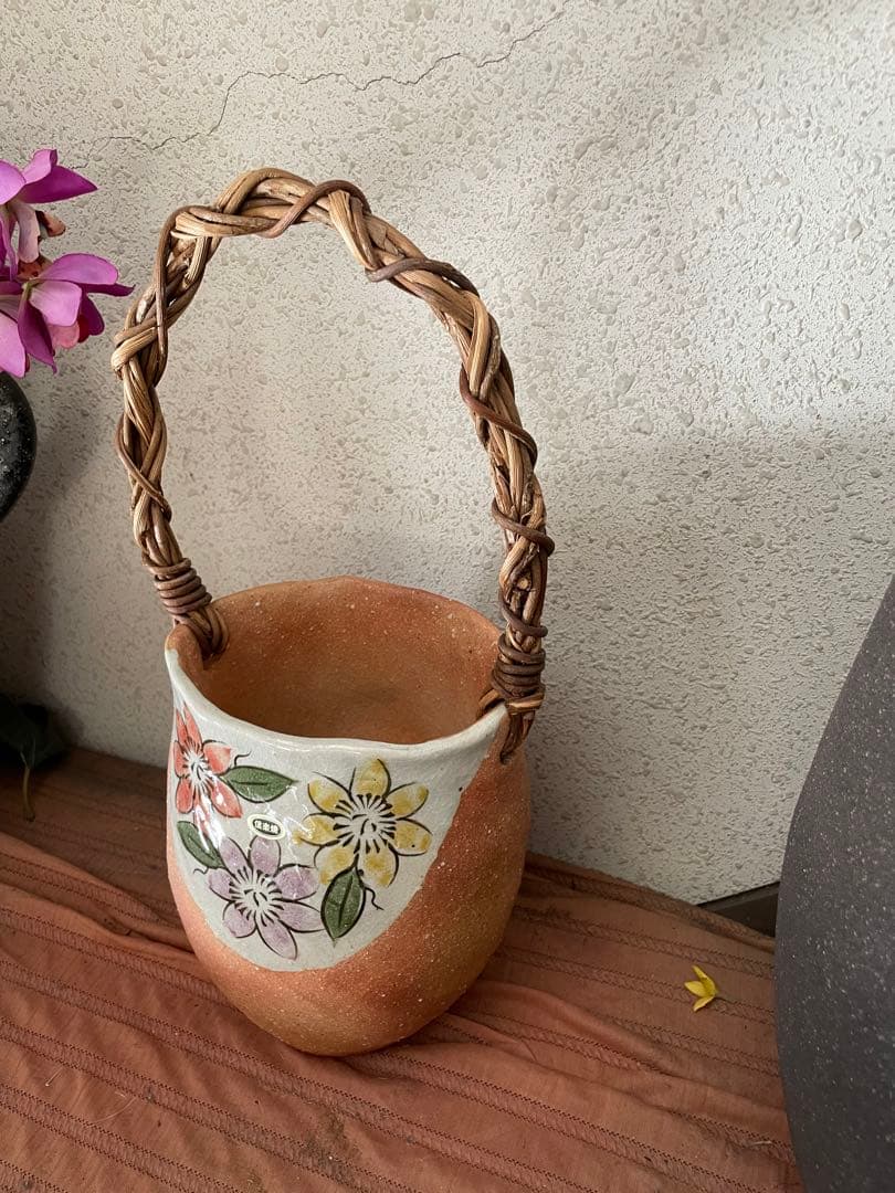 信楽焼　つる付き花瓶　置物　インテリア