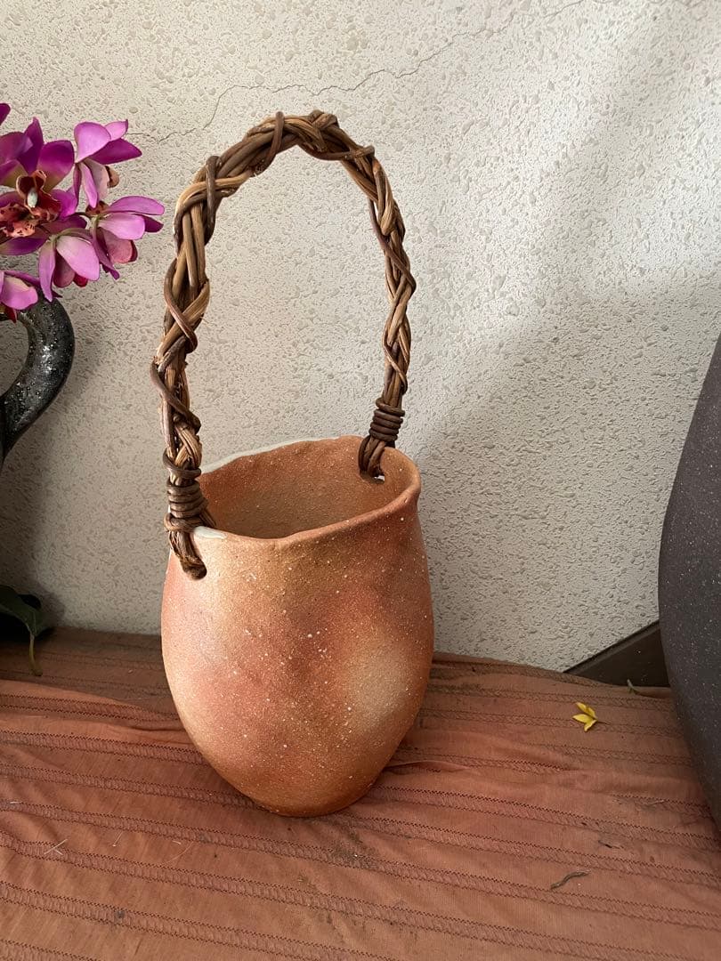 信楽焼　つる付き花瓶　置物　インテリア