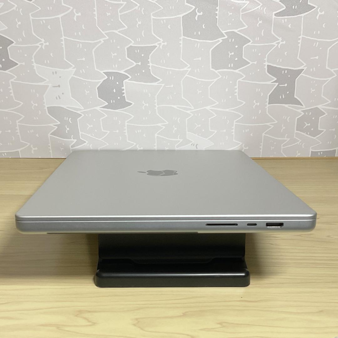 MacBook Pro 16インチ M1 Max 32GB 2TB / 放電0回